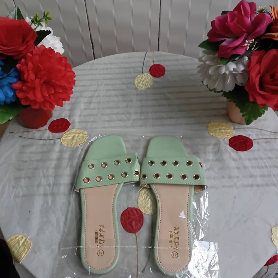 Sandales plates élégantes pour femmes