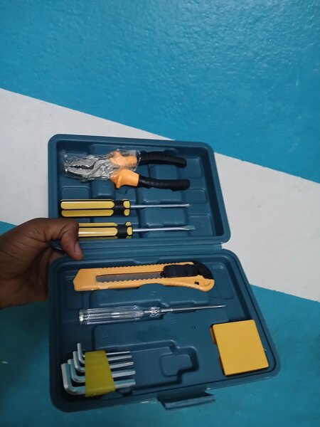 Boîte à outils compacte
