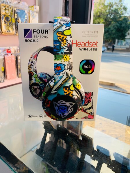 Boom-9 wireless headphones