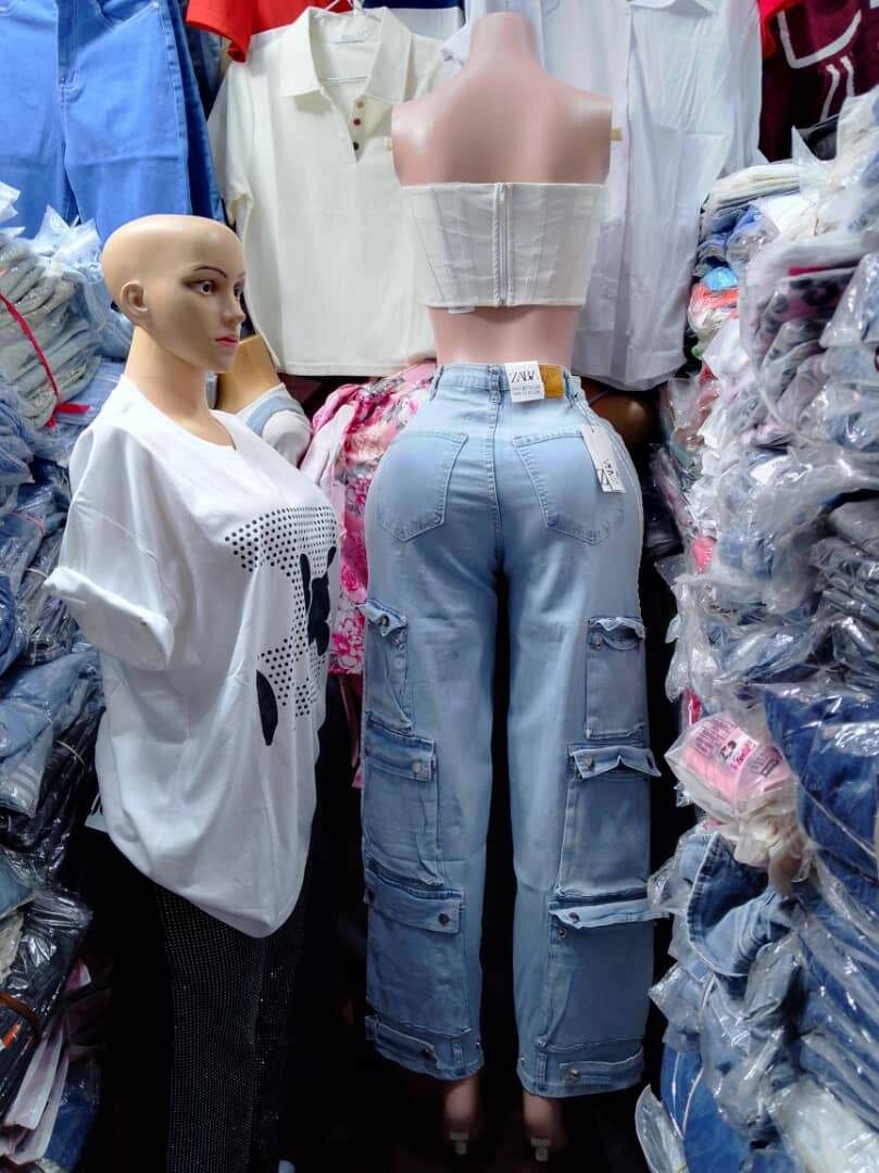 Jeans cargo pour femmes