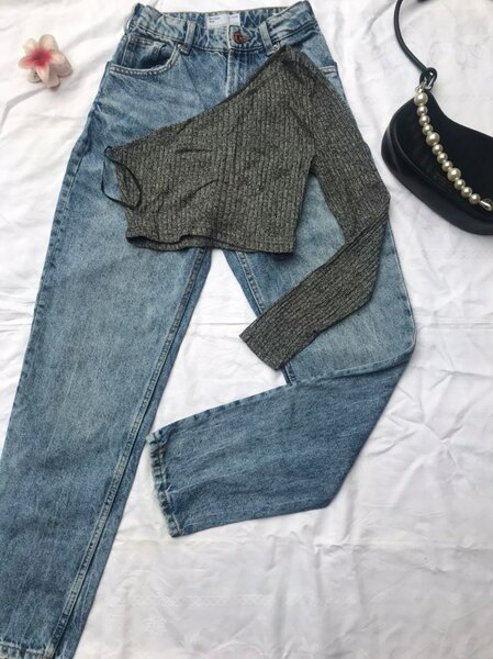 Top à une manche scintillant