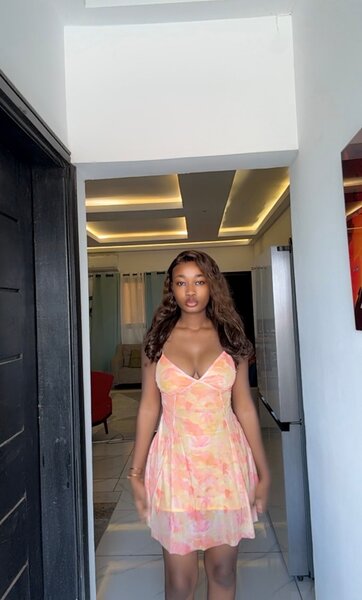 Robe fleurie d'été