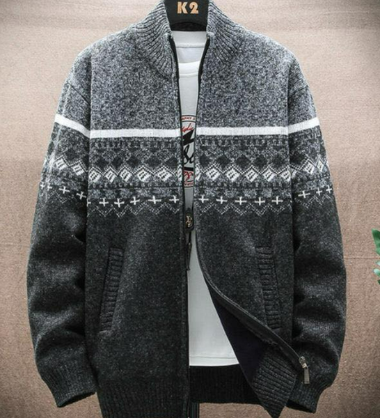 Cotton lapel costs good enough for both casual and smart