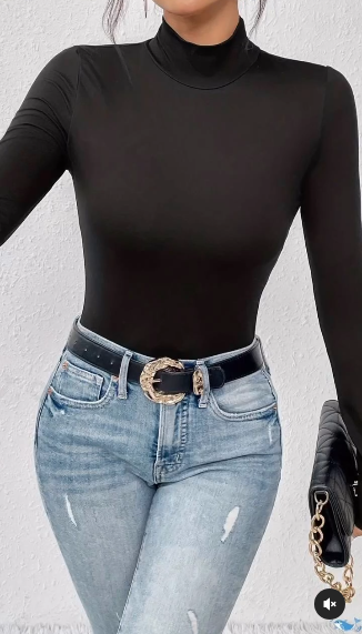 Лонгслив с воротом черного цвета