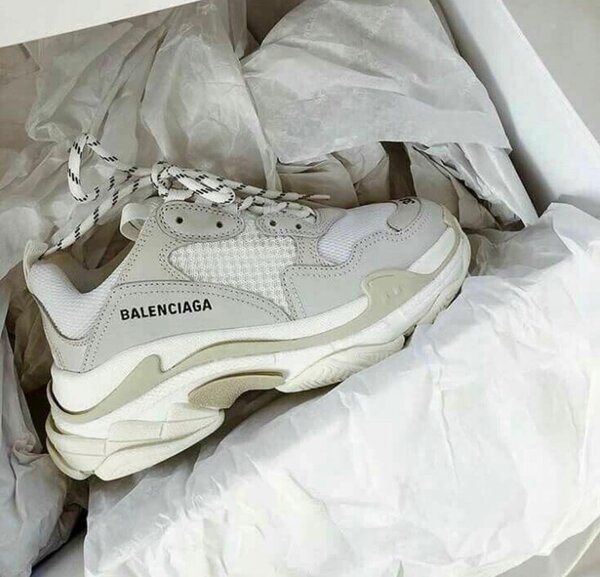 BALENCIAGA TRIPLE S