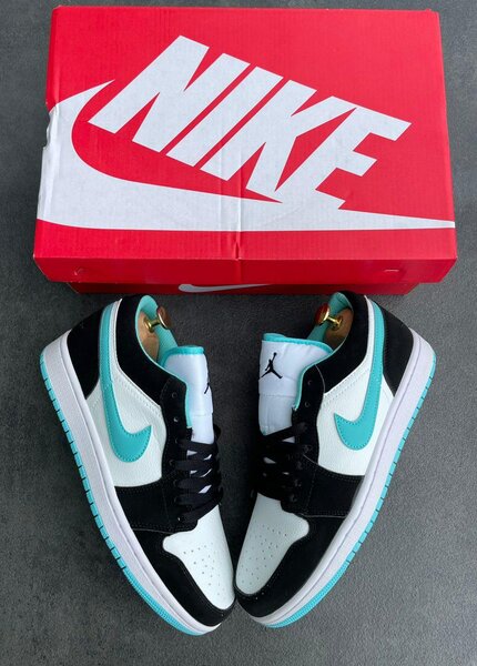 Nike Air Jordan 1 Basses