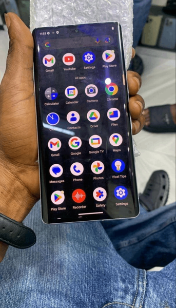 Google pixel 7pro 128gb/12ram 5000mAh battery capacity