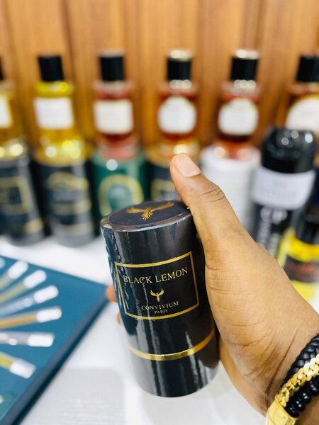 PARFUM BLACK LEMON