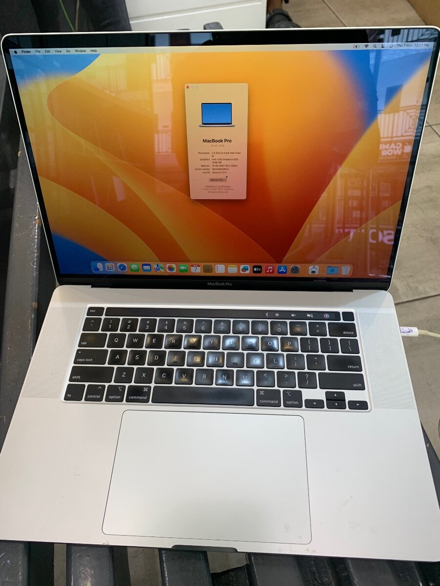 Apple Machook Pro 16inches