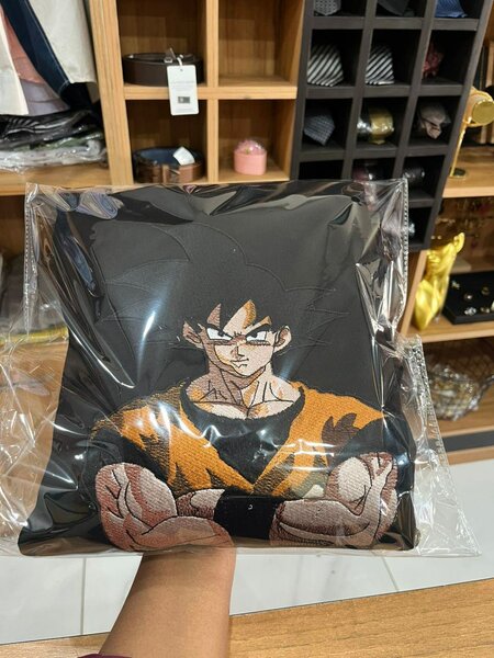 T-shirt brodés Animé