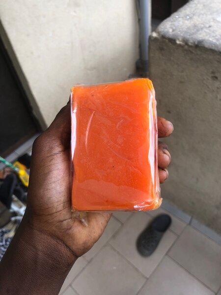 Savon naturel éclaircissant