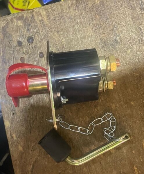 Heavy-Duty Battery Disconnect Switch