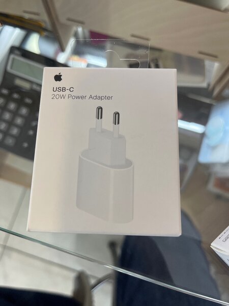 Адаптер 20w ориг. Кабель usb-c ориг.