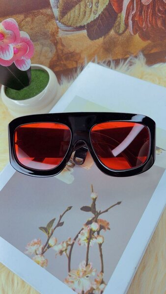 Lunettes de soleil rétro