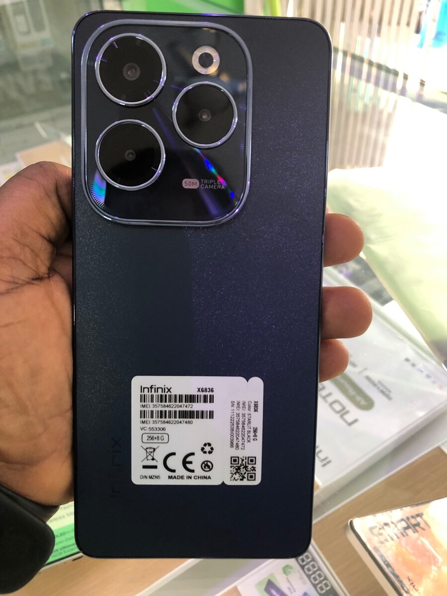 Infinix HOT 40