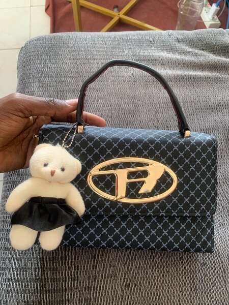 Petit sac à main élégant