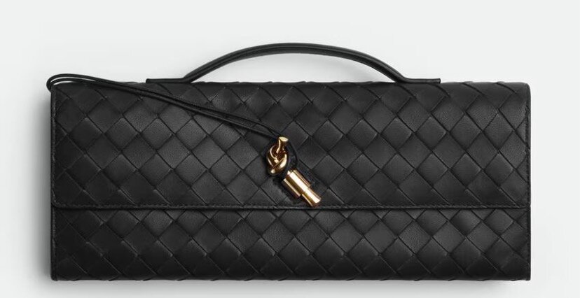 Pochette tressée élégante