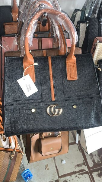 Sac à main cuir élégant