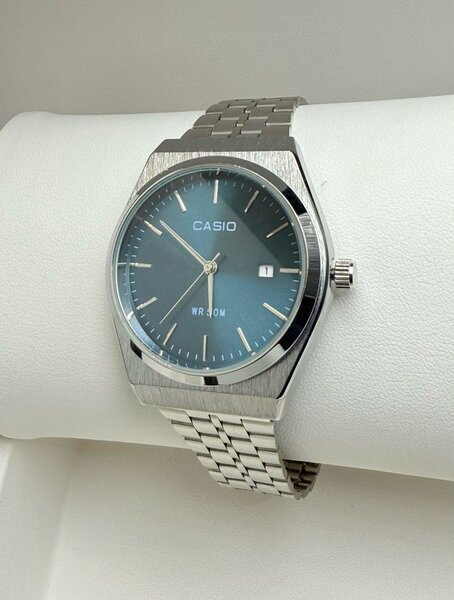 Une belle montre avec coffret