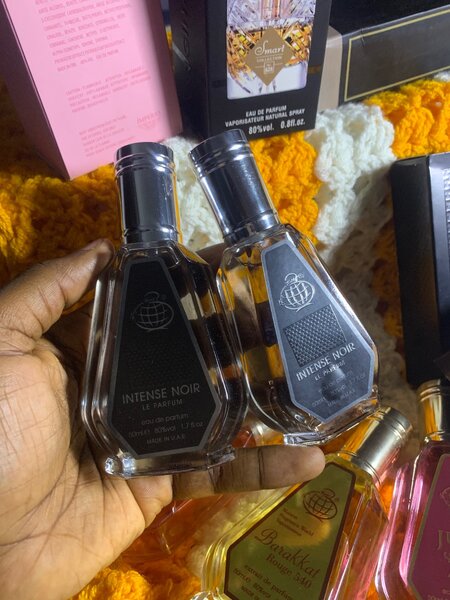 Parfums Intense Noir et Barakkat