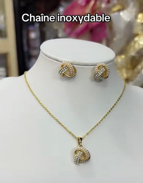 Parure dorée inoxydable