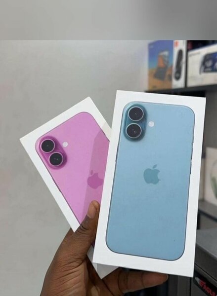 iPhone 16 physical sim