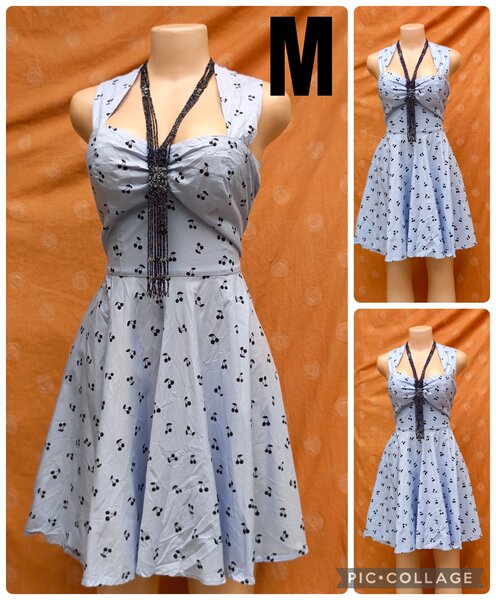 Robe d'été bleue imprimée