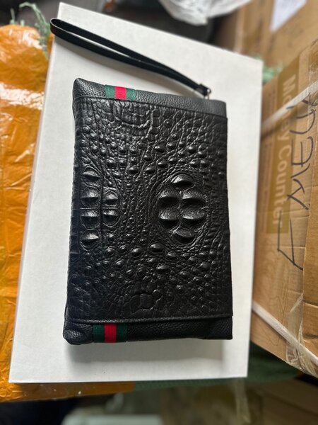 Men leather clutches