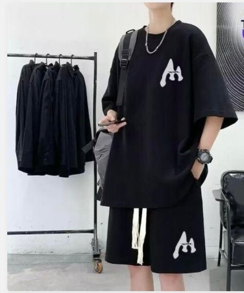 Ensemble T-shirt et Short