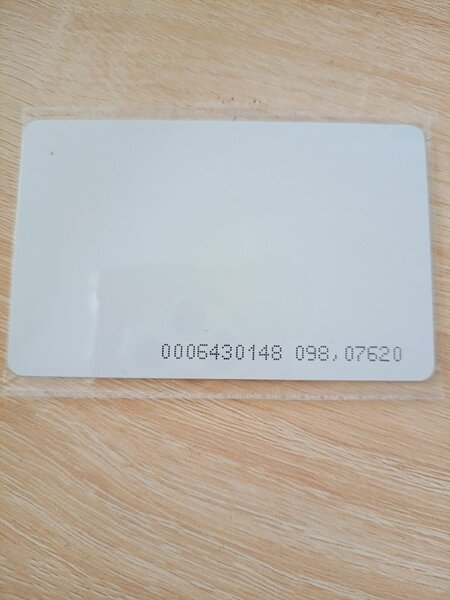 Carte RFID blanche