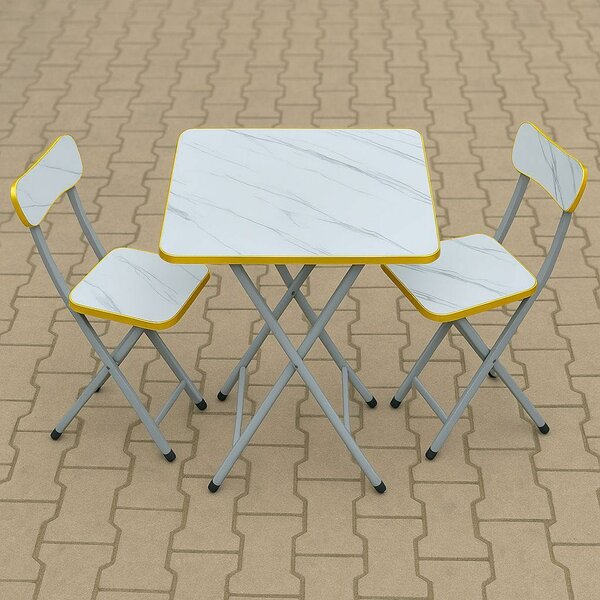 Ensemble table et chaises pliantes élégantes