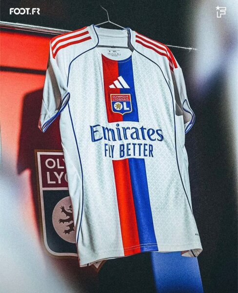 Maillot Olympique Lyonnais 2023