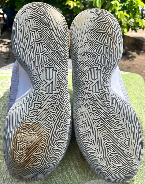 NikeKyrie Flytrap 4 EP 'White