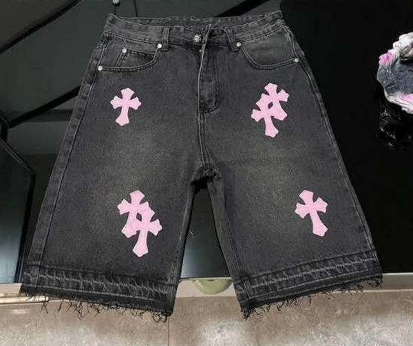 Short en jean brodé croix