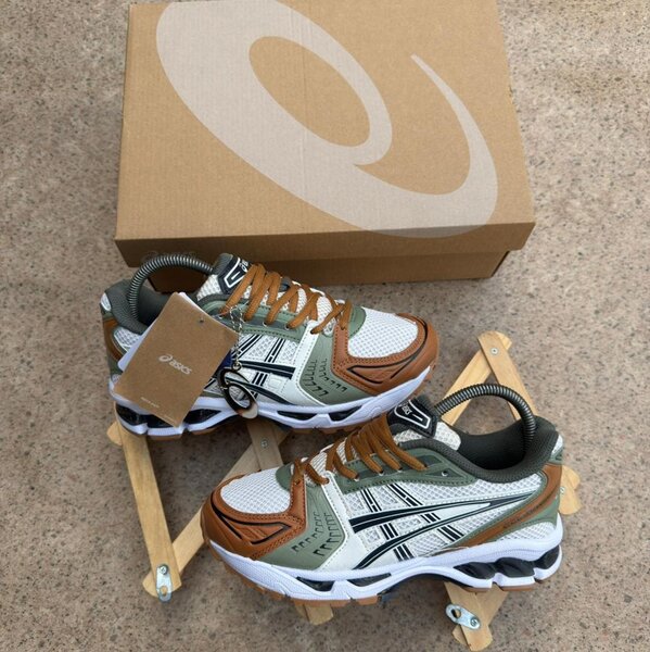 Chaussures de sport résistantes