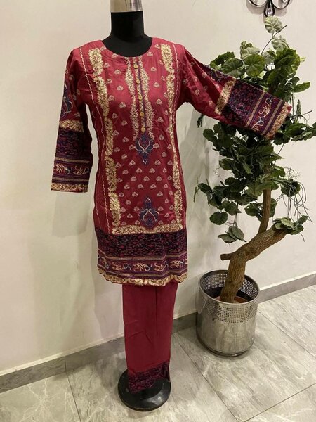 2pc stitched women suite