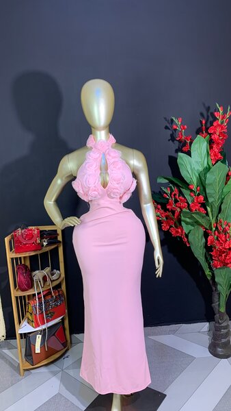 Robe longue rose élégante