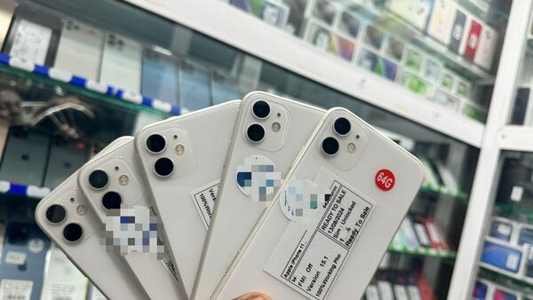 iPhone 11 64g quasi neuf