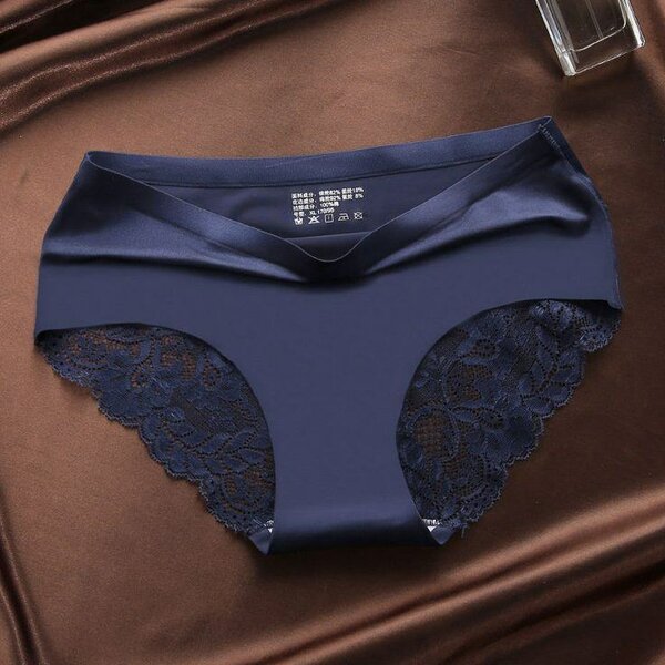 LADIES UNDER WEAR 4 in 1