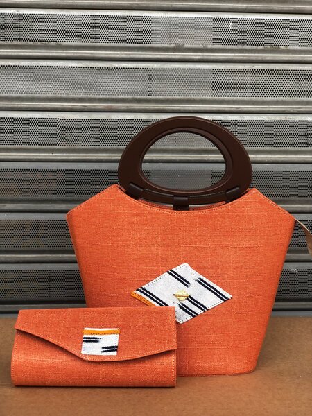 Sac et pochette en toile colorée