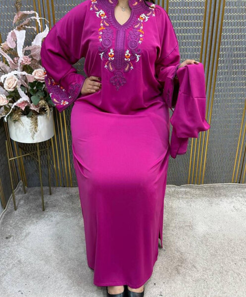 Robe Caftan Violet Élégante