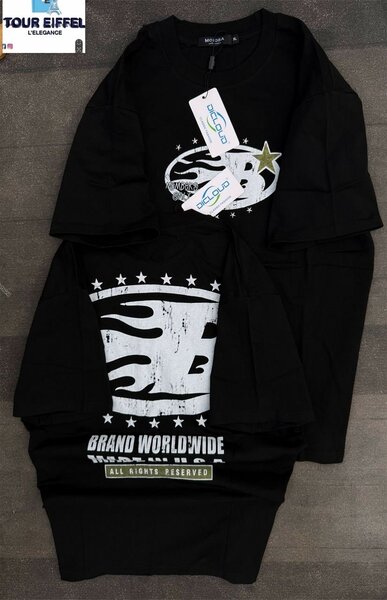 T-shirt noir graphique tendance