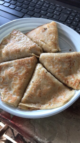 Crêpe fourrée á la pâté