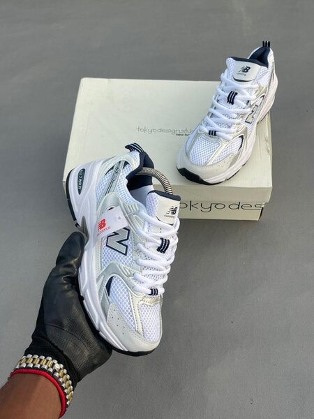 Baskets blanches sport tendance