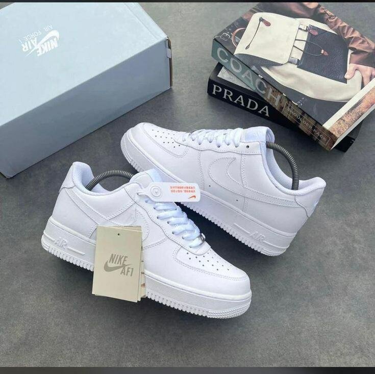 Nike Airforce 1 Sneakers