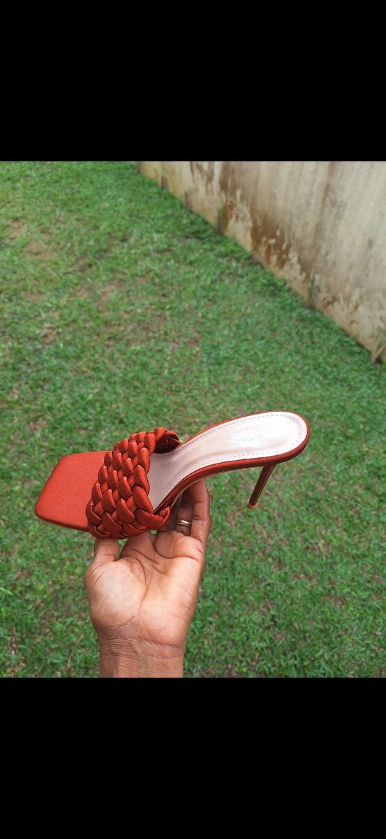 Sandales à talons tressés chic