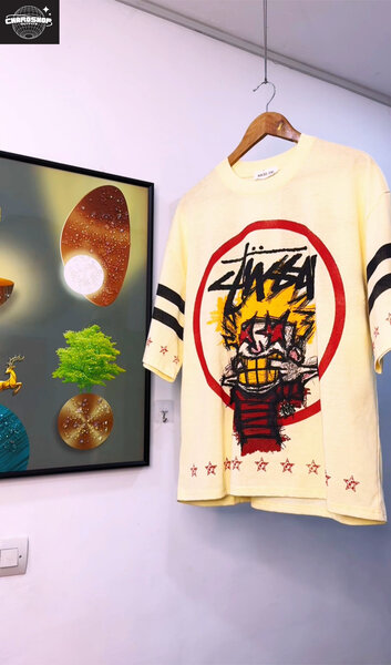 T-shirt Stussy graphique