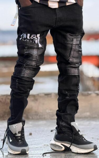 Jean cargo noir tendance