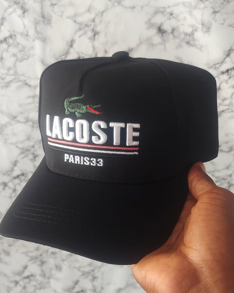 Casquette noire Lacoste