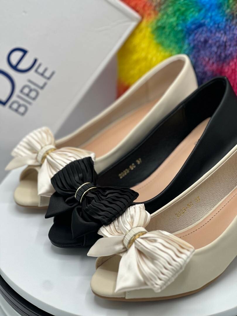 Sandal heels available